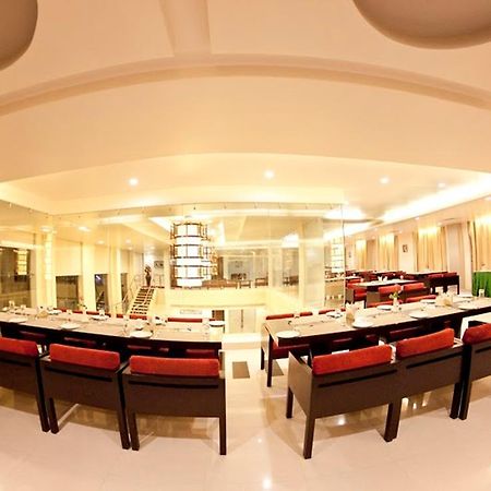 Sara Regency Hotel Kumbakonam Exterior photo