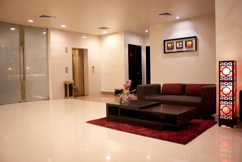 Sara Regency Hotel Kumbakonam Exterior photo