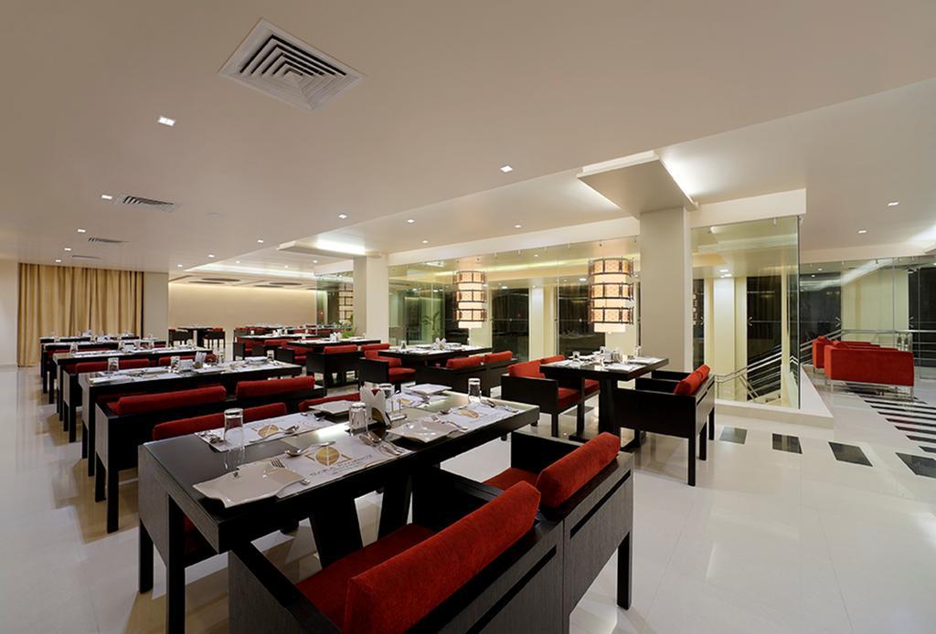 Sara Regency Hotel Kumbakonam Exterior photo
