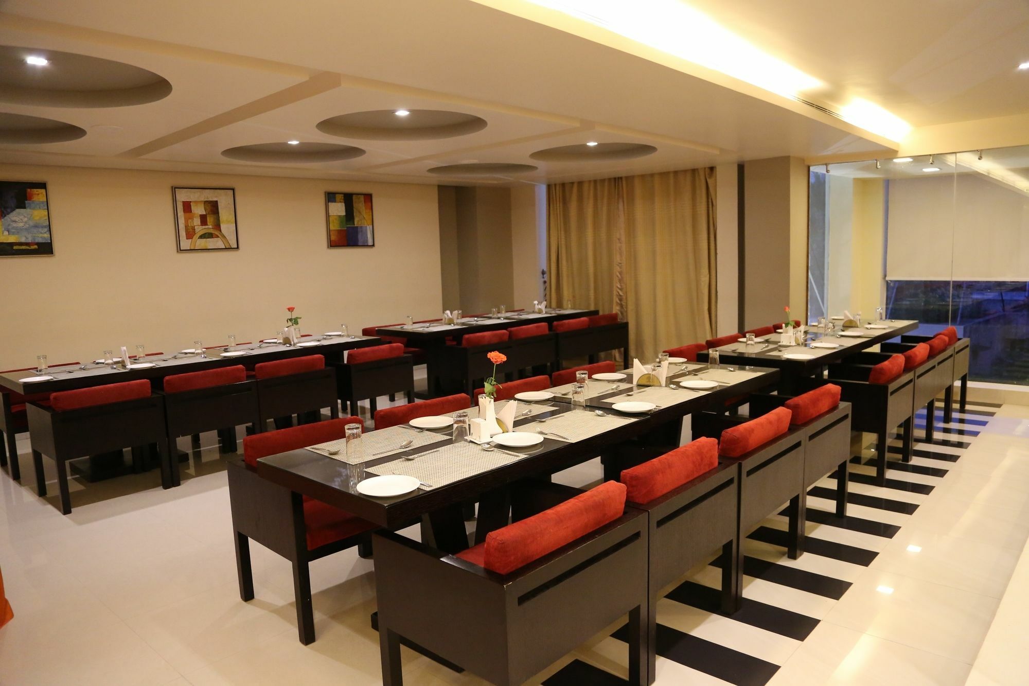 Sara Regency Hotel Kumbakonam Exterior photo